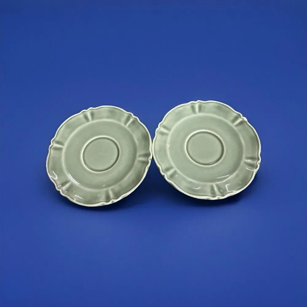2 Green Pottery Barn Plates‎